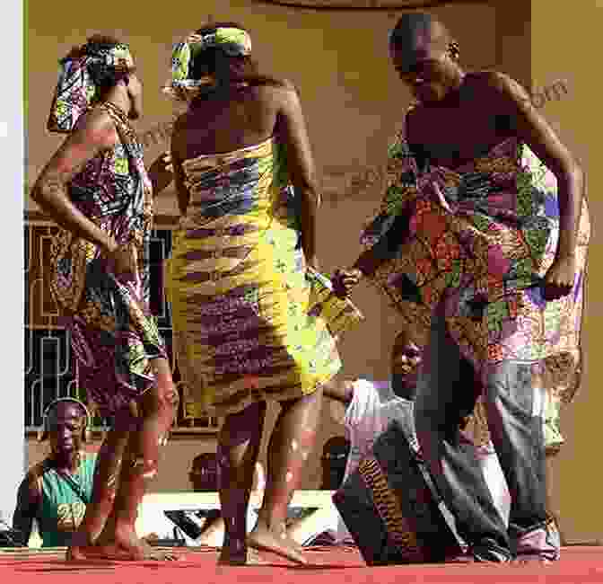 A Group Of Congolese People In Traditional Clothing Standing In A Field It S Cool To Learn About Countries: Democratic Republic Of Congo (Explorer Library: Social Studies Explorer)