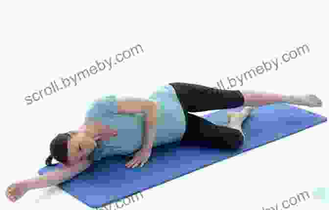 Elder Woman Performing Side Plank With Hip Abduction Exercise 7 Incredible Stomach Exercises For Elder Women (1 4)